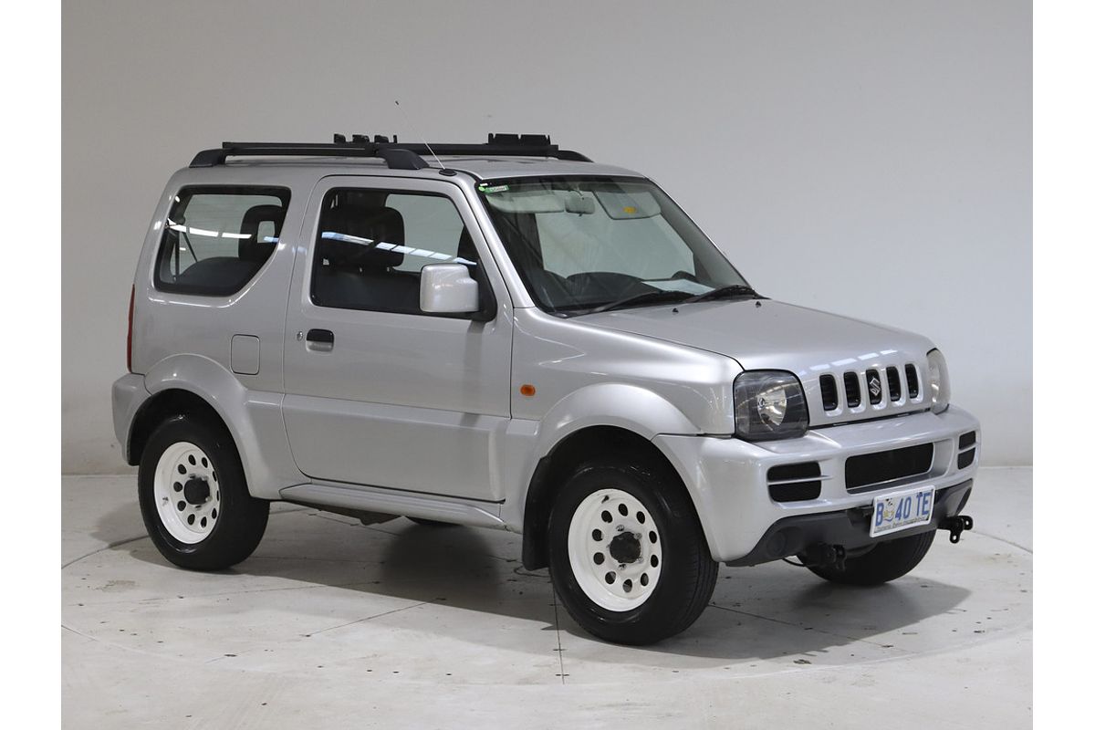 2010 SUZUKI JIMNY SIERRA (4x4) 5 SP MANUAL 4x4 2D WAGON 4CYL 