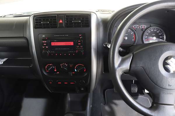 2010 Suzuki Jimny Sierra SN413 T6