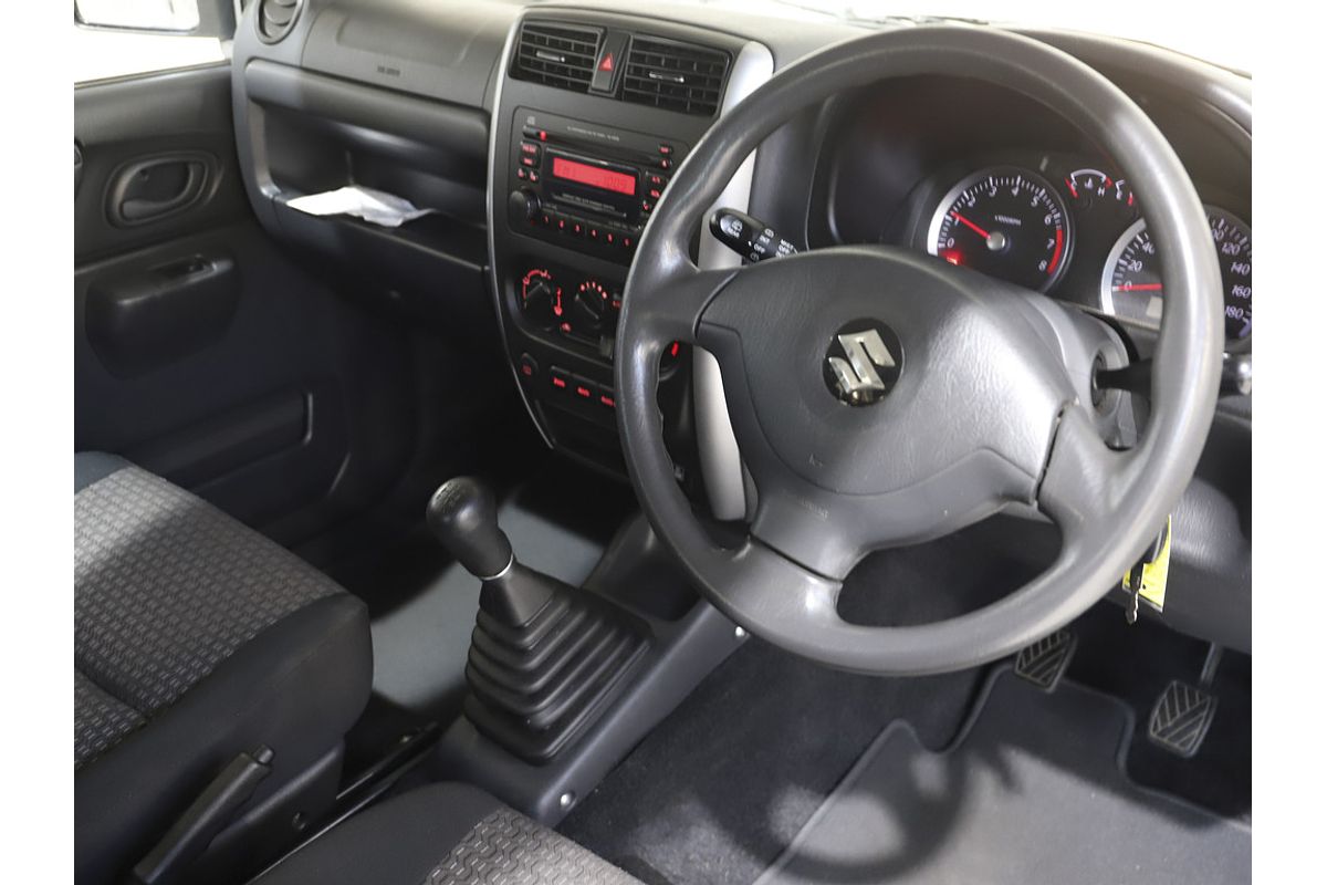 2010 SUZUKI JIMNY SIERRA (4x4) 5 SP MANUAL 4x4 2D WAGON 4CYL 
