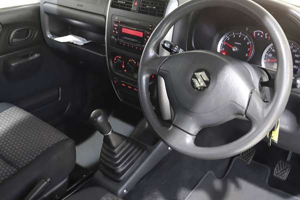 2010 Suzuki Jimny Sierra SN413 T6