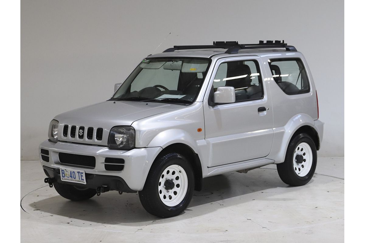2010 SUZUKI JIMNY SIERRA (4x4) 5 SP MANUAL 4x4 2D WAGON 4CYL 