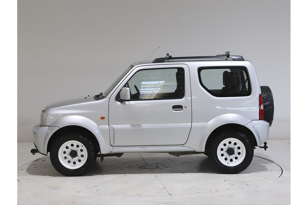 2010 SUZUKI JIMNY SIERRA (4x4) 5 SP MANUAL 4x4 2D WAGON 4CYL 