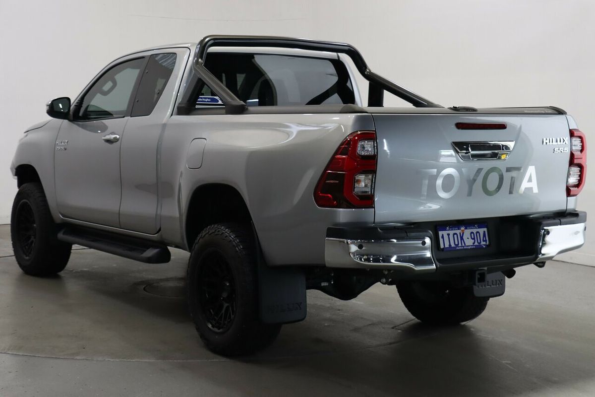 2021 Toyota Hilux SR5 GUN126R 4X4