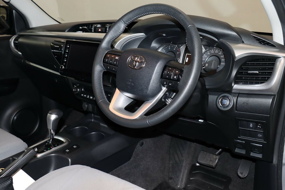 2021 Toyota Hilux SR5 GUN126R 4X4