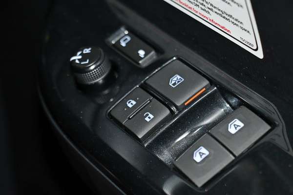 2021 Toyota Hilux SR5 GUN126R 4X4