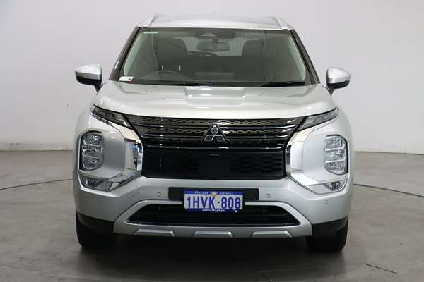 2023 Mitsubishi Outlander LS ZM