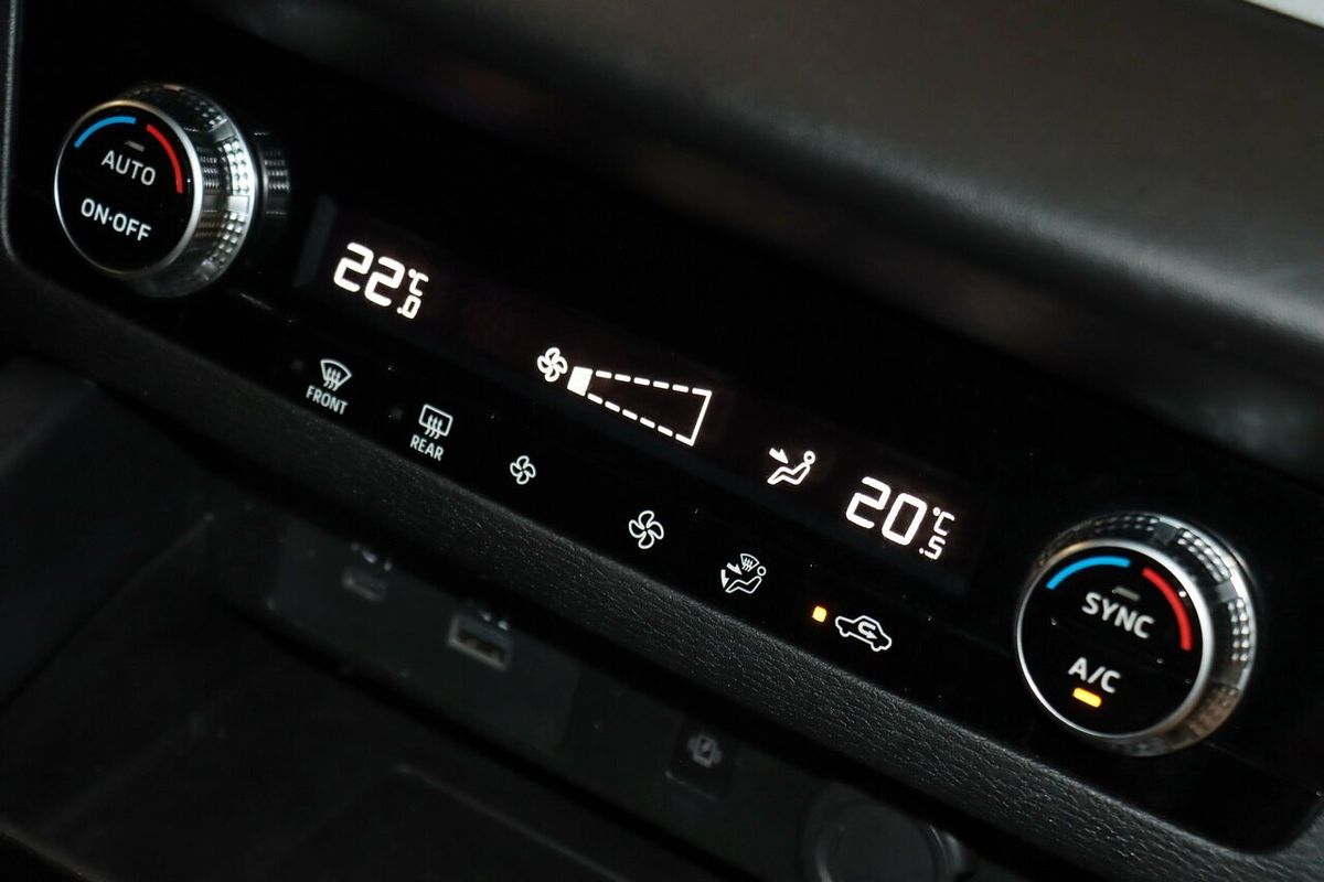 2023 Mitsubishi Outlander LS ZM
