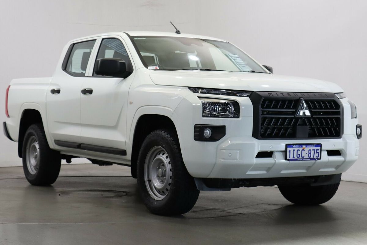 2024 Mitsubishi Triton GLX MV 4X4
