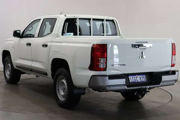 2024 Mitsubishi Triton GLX MV 4X4