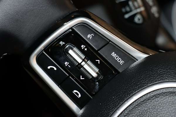 2023 Kia Sorento S MQ4