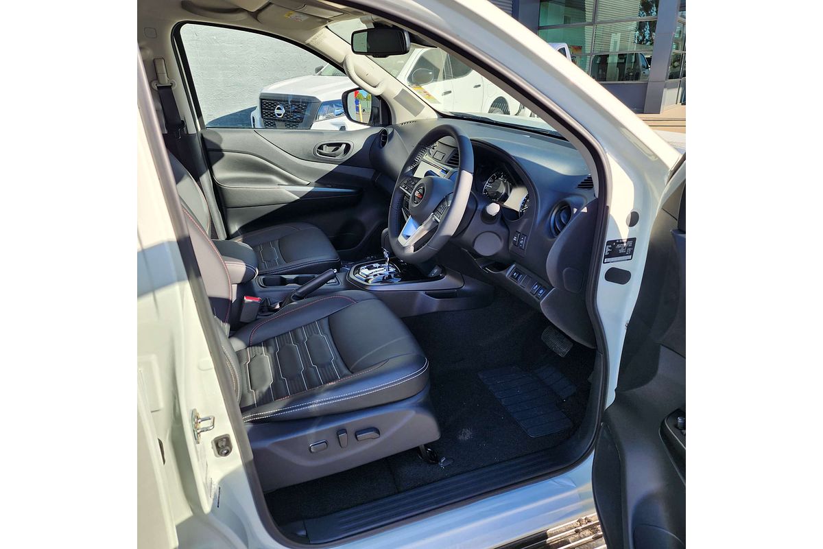 2025 Nissan Navara PRO-4X D23 4X4