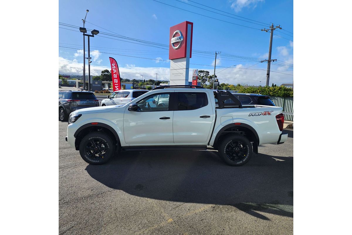 2025 Nissan Navara PRO-4X D23 4X4