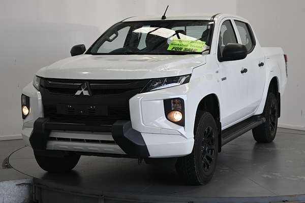 2021 Mitsubishi Triton GLX MR 4X4
