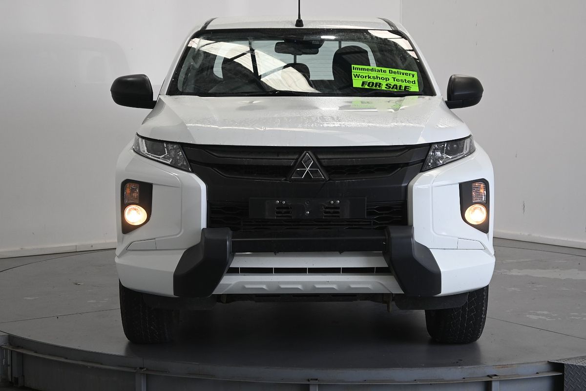 2021 Mitsubishi Triton GLX MR 4X4