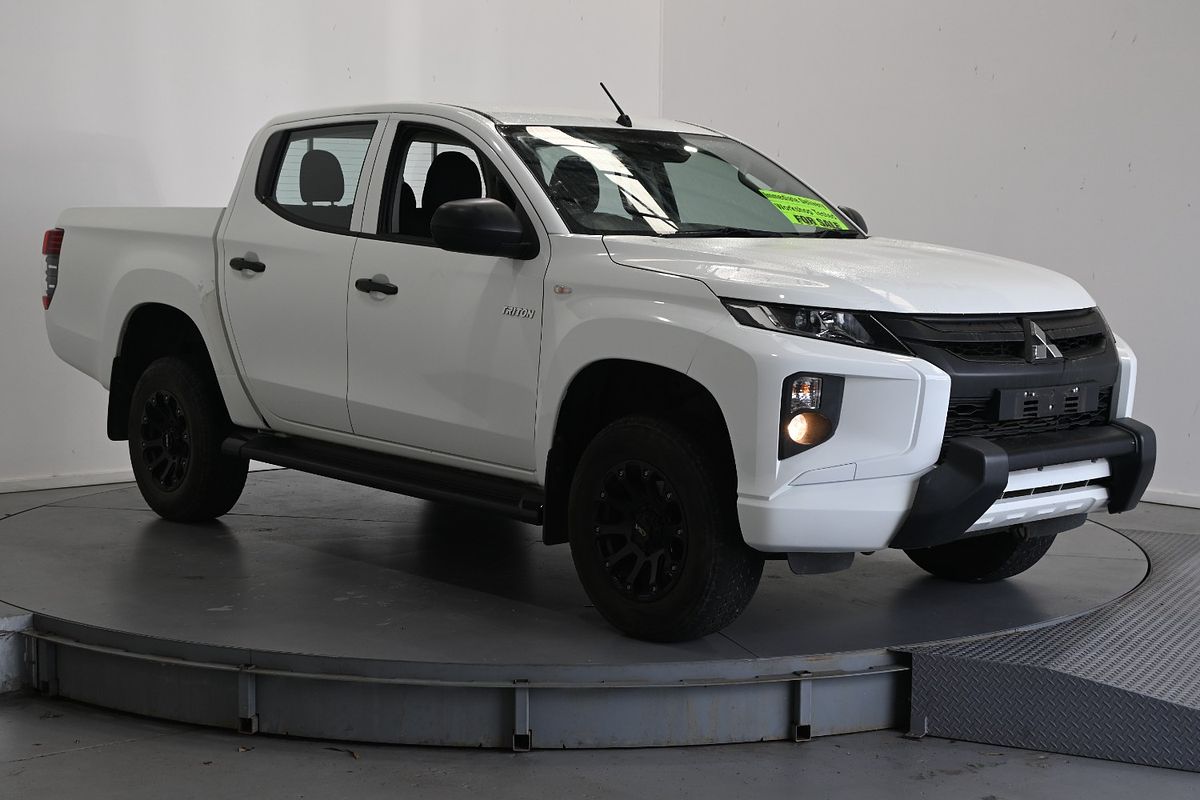 2021 Mitsubishi Triton GLX MR 4X4