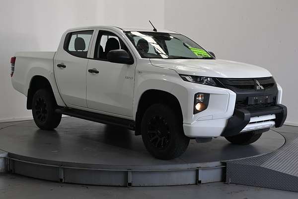 2021 Mitsubishi Triton GLX MR 4X4
