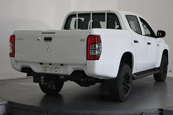 2021 Mitsubishi Triton GLX MR 4X4