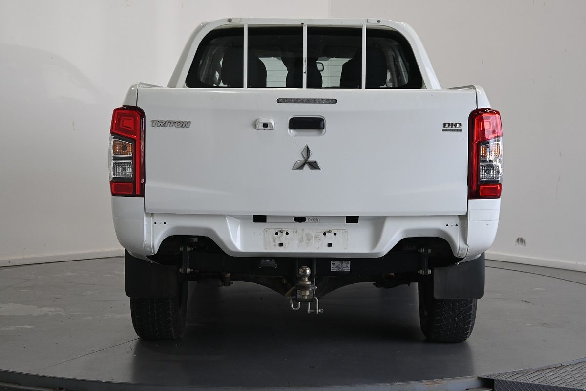2021 Mitsubishi Triton GLX MR 4X4