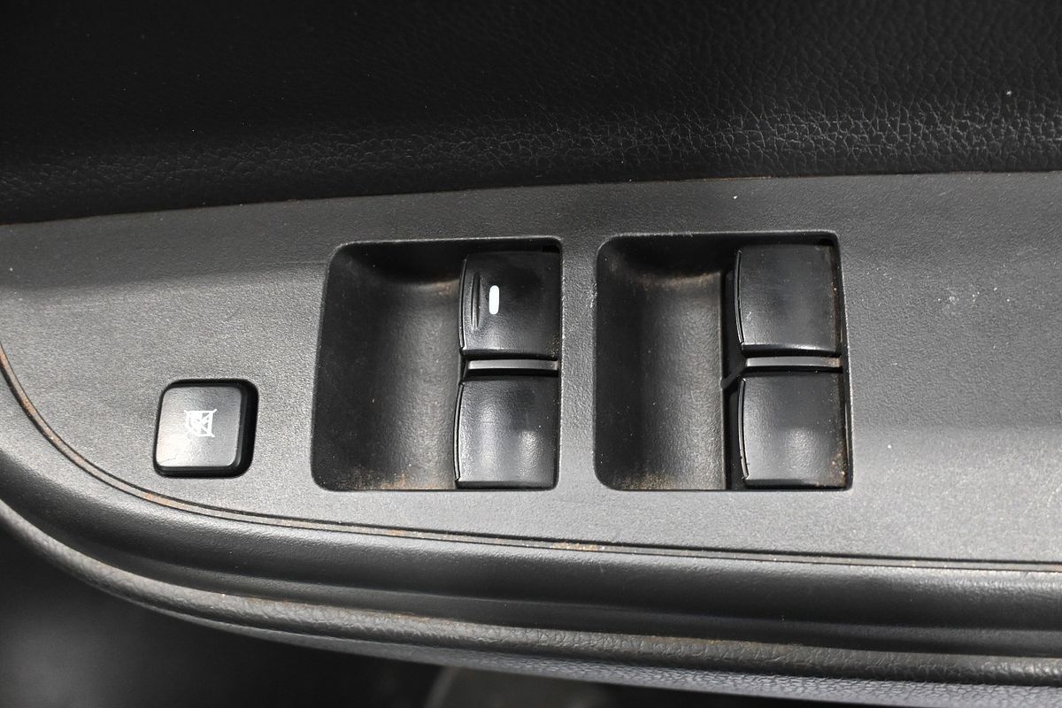 2021 Mitsubishi Triton GLX MR 4X4