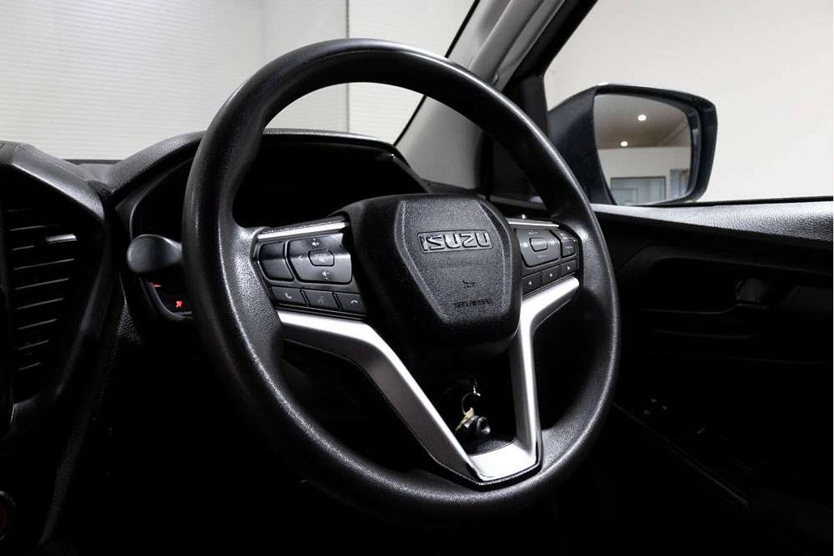 2021 Isuzu D-Max 4X2 Crew Cab Chassis SX Automatic
