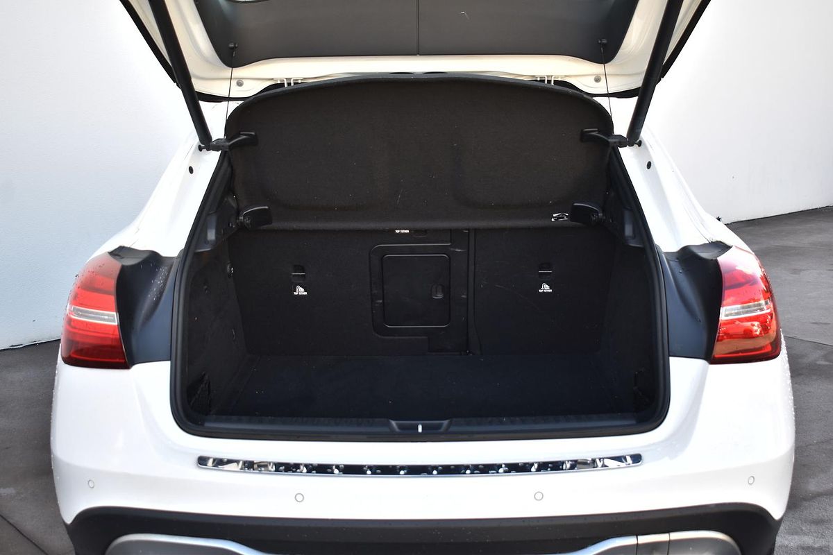 2018 Mercedes-Benz GLA-Class GLA250 X156