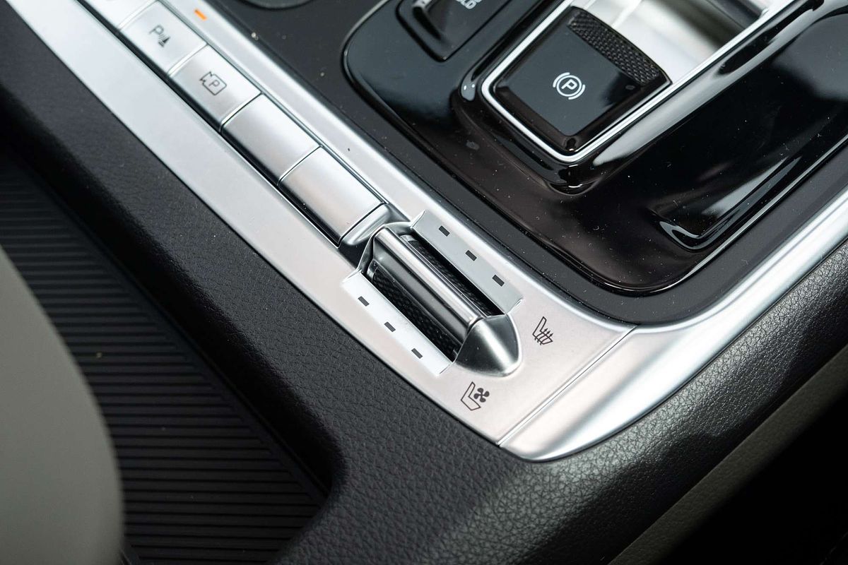 2025 Kia Carnival GT-Line KA4 PE