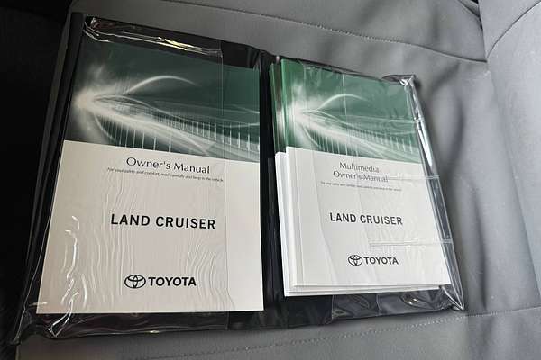 2024 Toyota LANDCRUISER GXL GDJL79R
