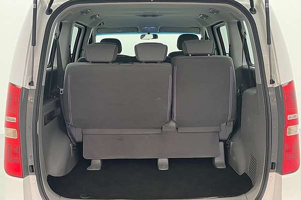 2017 Hyundai iMax TQ3-W Series II