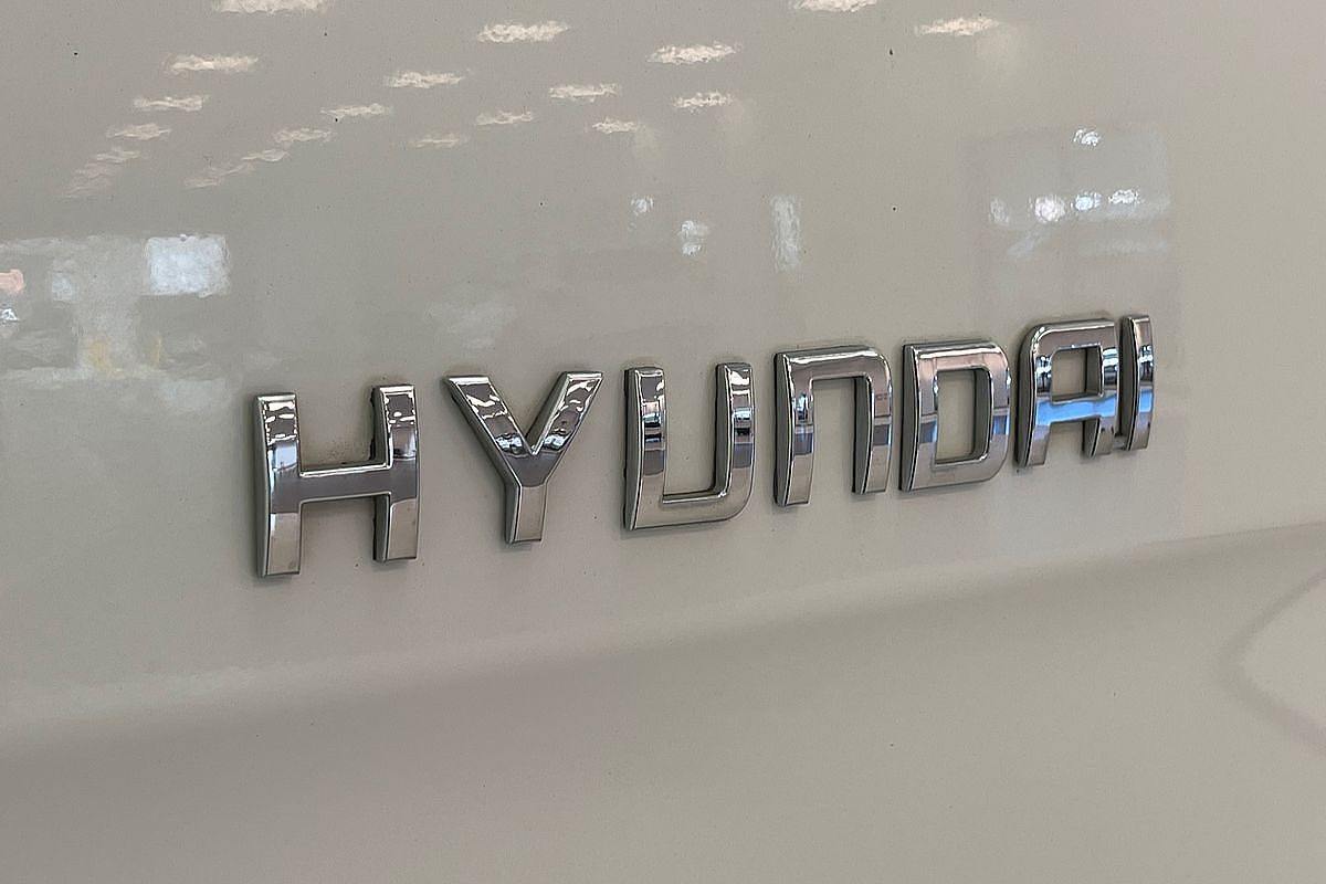 2017 Hyundai iMax TQ3-W Series II