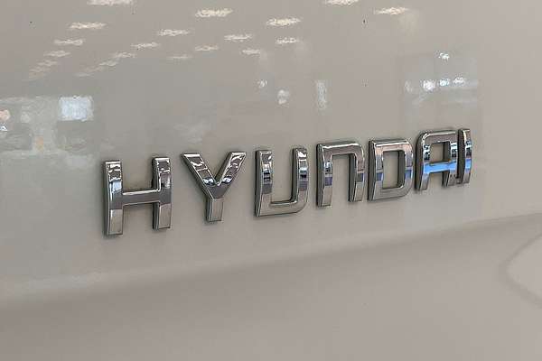 2017 Hyundai iMax TQ3-W Series II