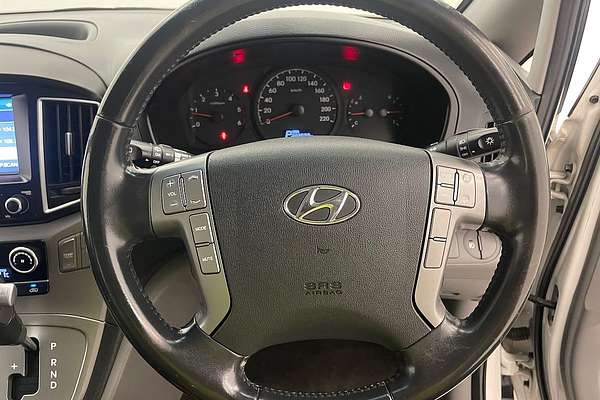 2017 Hyundai iMax TQ3-W Series II