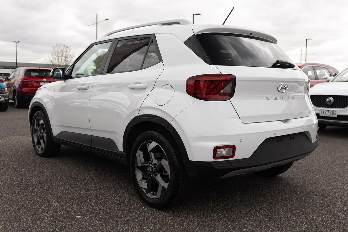 2024 Hyundai Venue Elite QX.V5