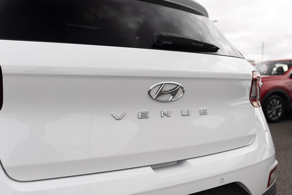 2024 Hyundai Venue Elite QX.V5
