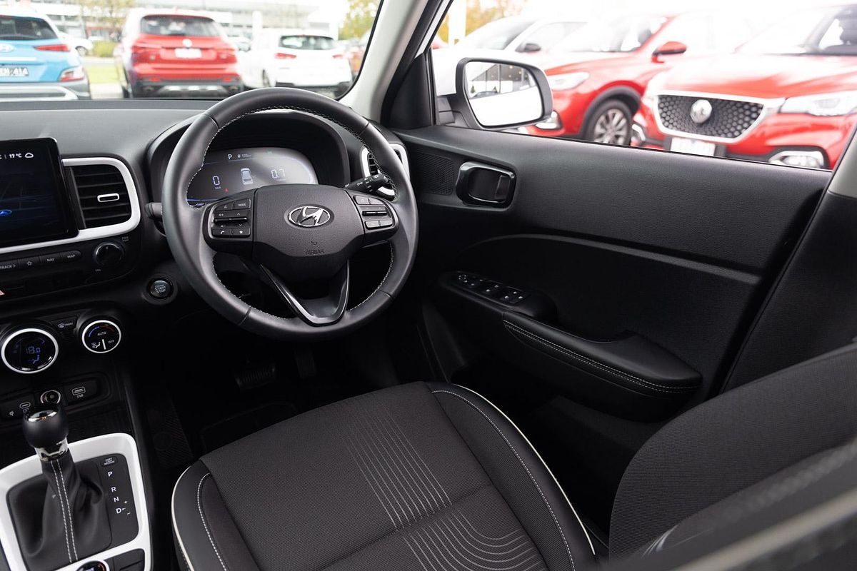 2024 Hyundai Venue Elite QX.V5