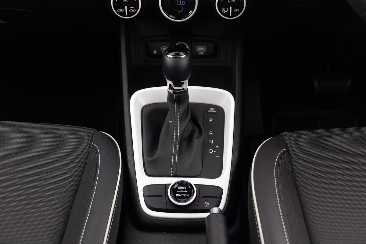 2024 Hyundai Venue Elite QX.V5
