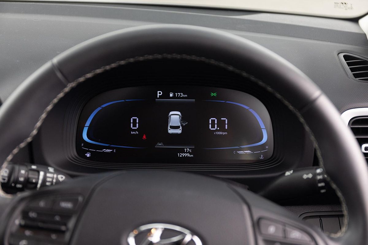 2024 Hyundai Venue Elite QX.V5