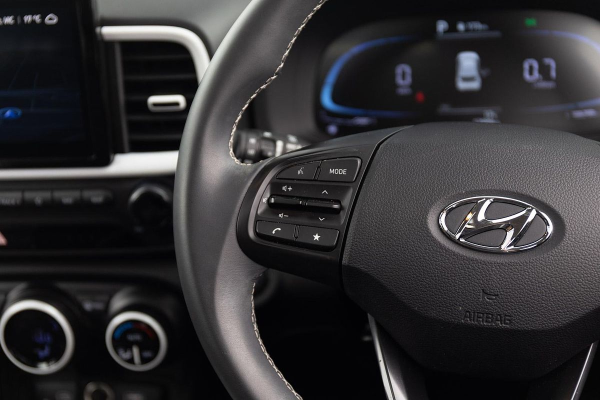 2024 Hyundai Venue Elite QX.V5