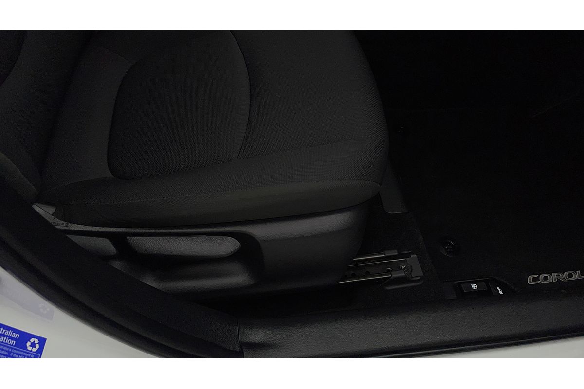 2022 Toyota Corolla SX Hybrid ZWE211R