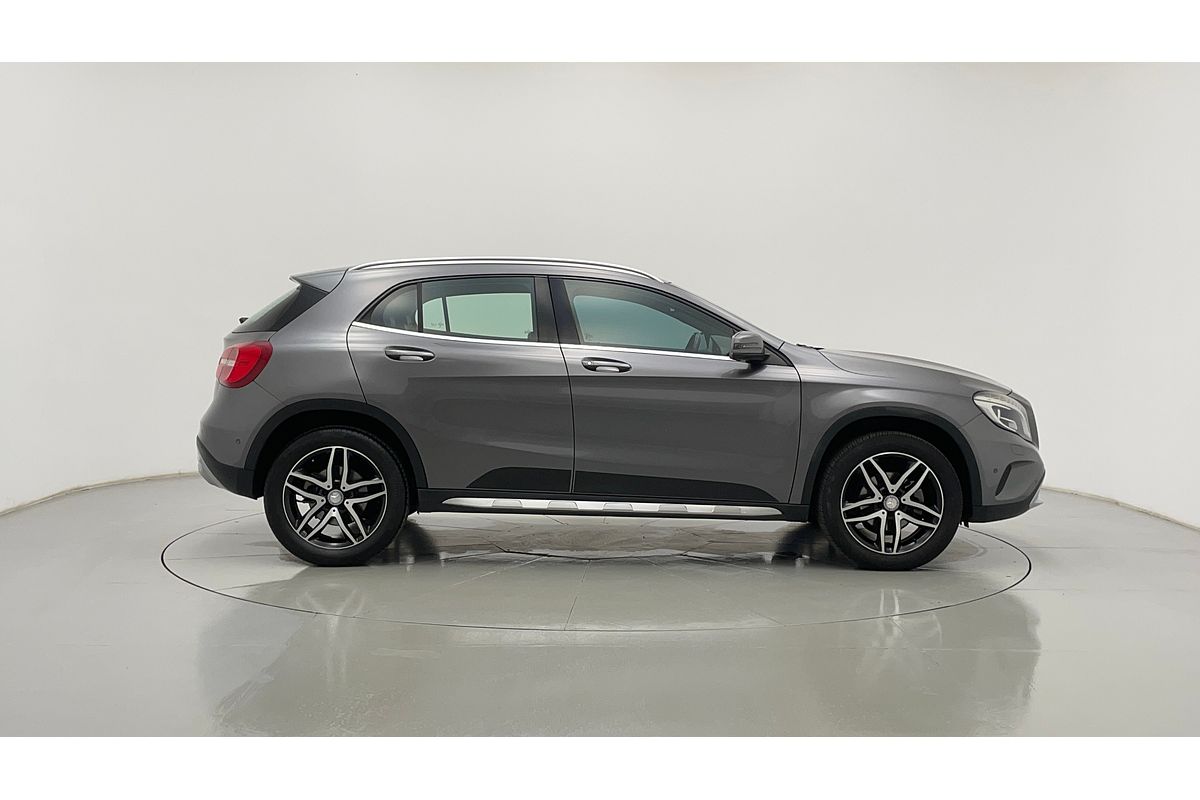 2016 Mercedes-Benz GLA-Class GLA180 X156