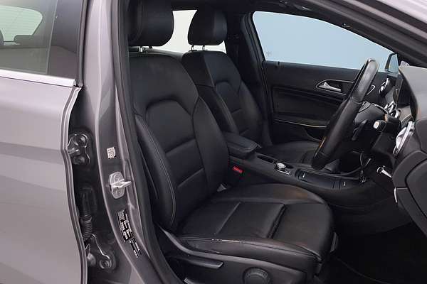 2016 Mercedes-Benz GLA-Class GLA180 X156