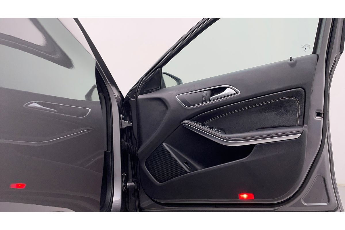 2016 Mercedes-Benz GLA-Class GLA180 X156
