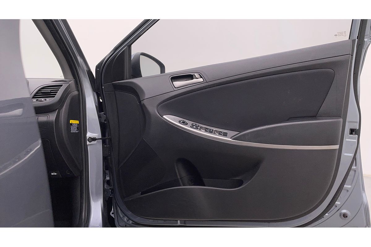 2018 Hyundai Accent Sport RB6