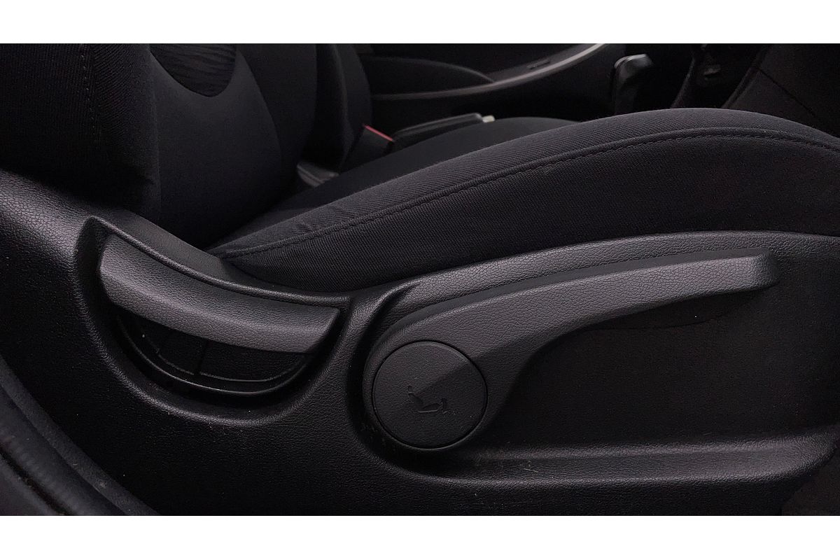 2018 Hyundai Accent Sport RB6