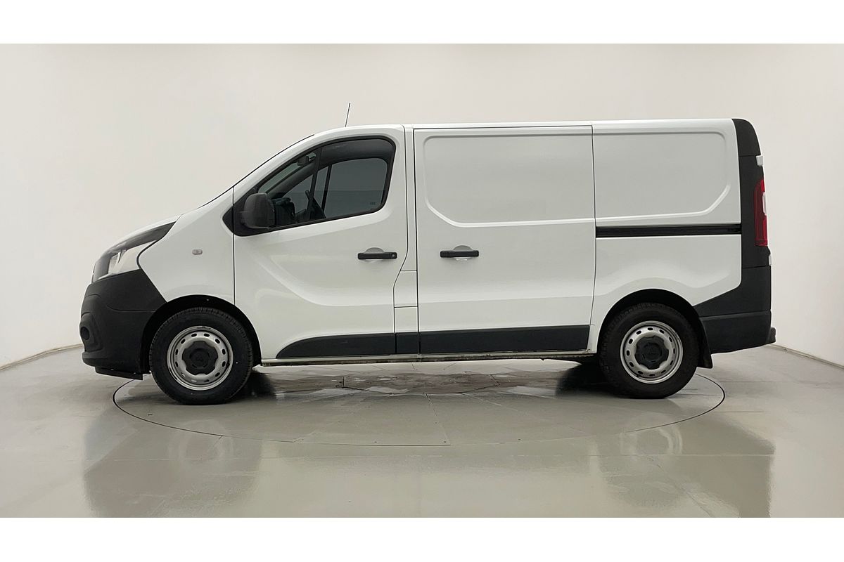 2020 Mitsubishi Express GLX SN LWB