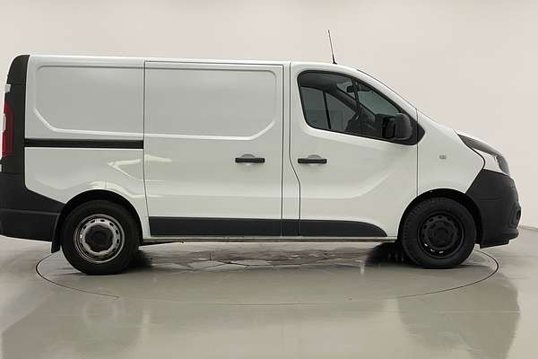 2020 Mitsubishi Express GLX SN LWB