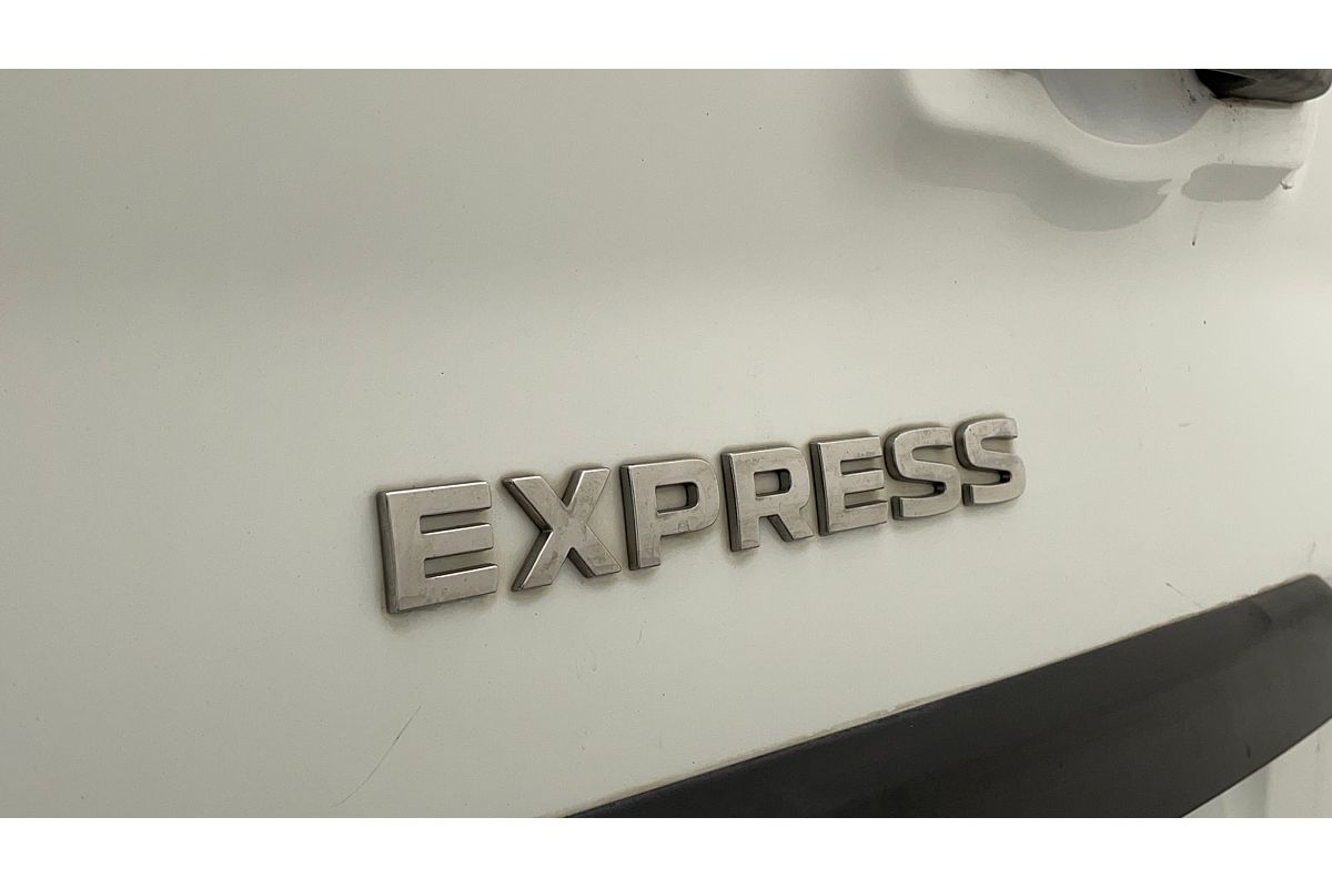 2020 Mitsubishi Express GLX SN LWB