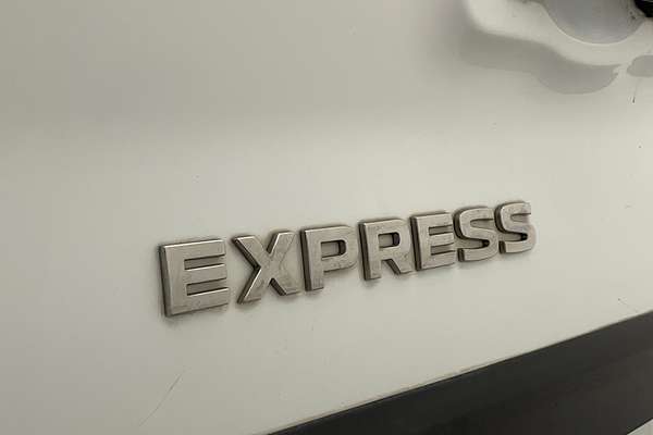 2020 Mitsubishi Express GLX SN LWB