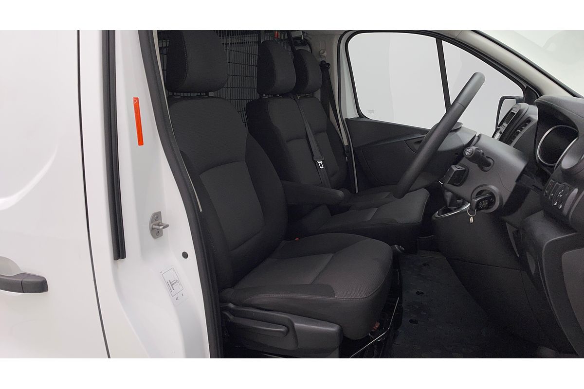 2020 Mitsubishi Express GLX SN LWB