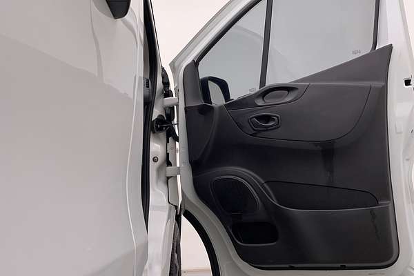 2020 Mitsubishi Express GLX SN LWB