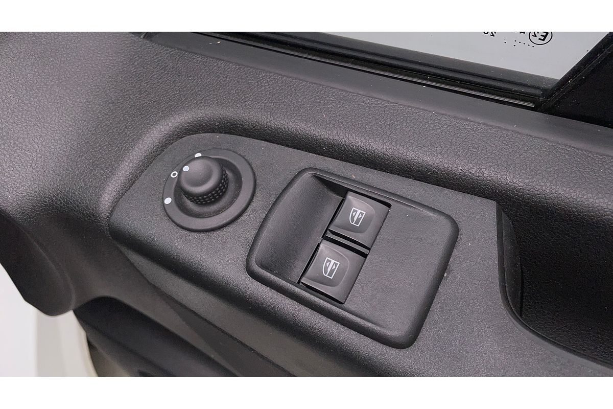 2020 Mitsubishi Express GLX SN LWB